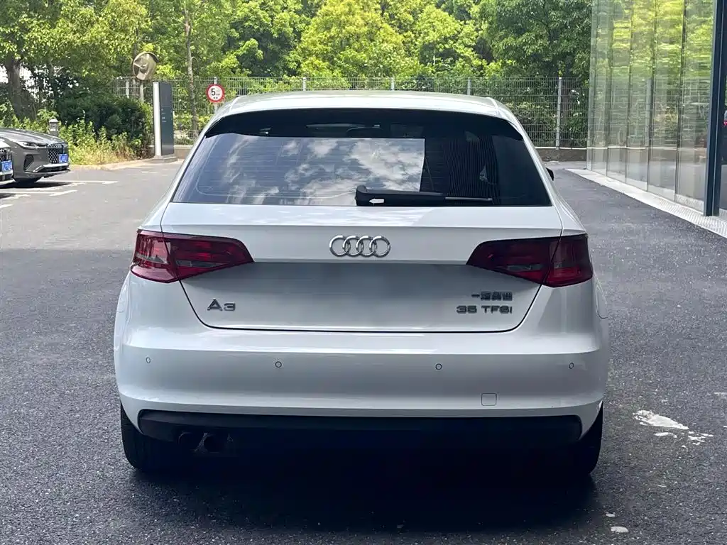 Audi A3 2015 — фото 3