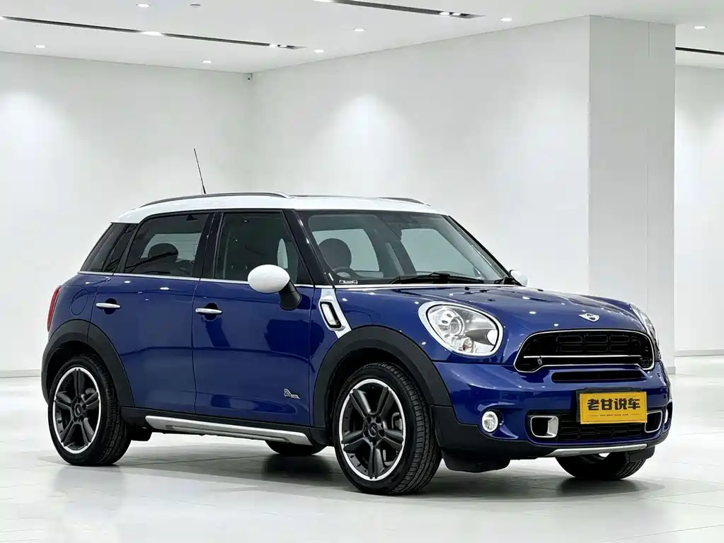 MINI Countryman 2016