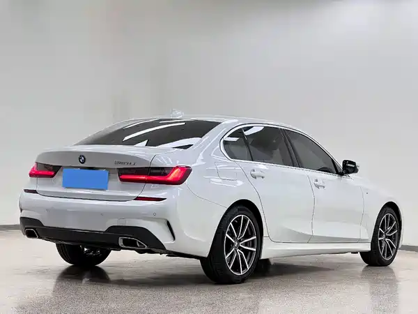 BMW 3 Series 2021