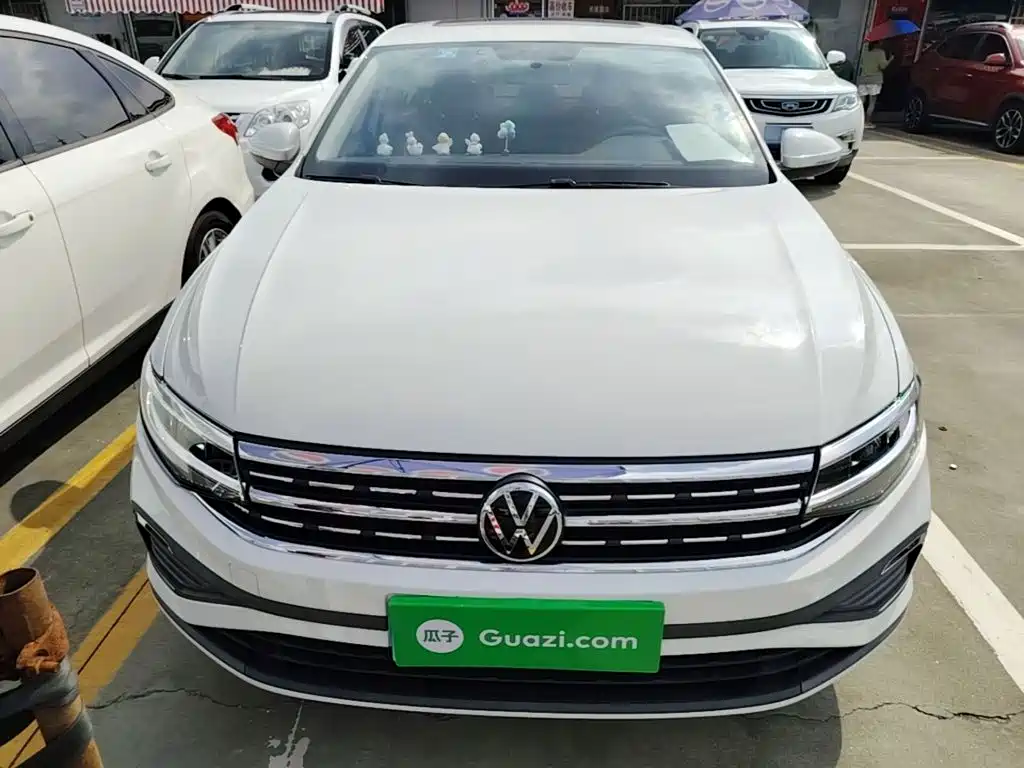 Volkswagen Bora 2023
