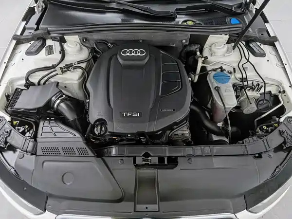Audi A4L 2015