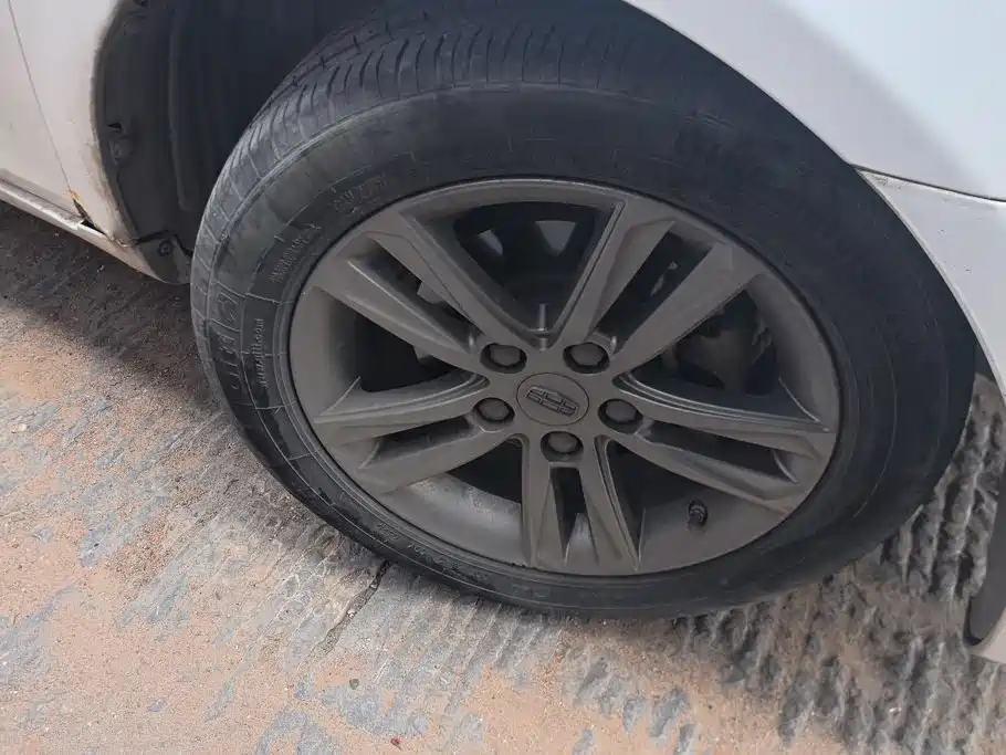 Geely Emgrand 2016