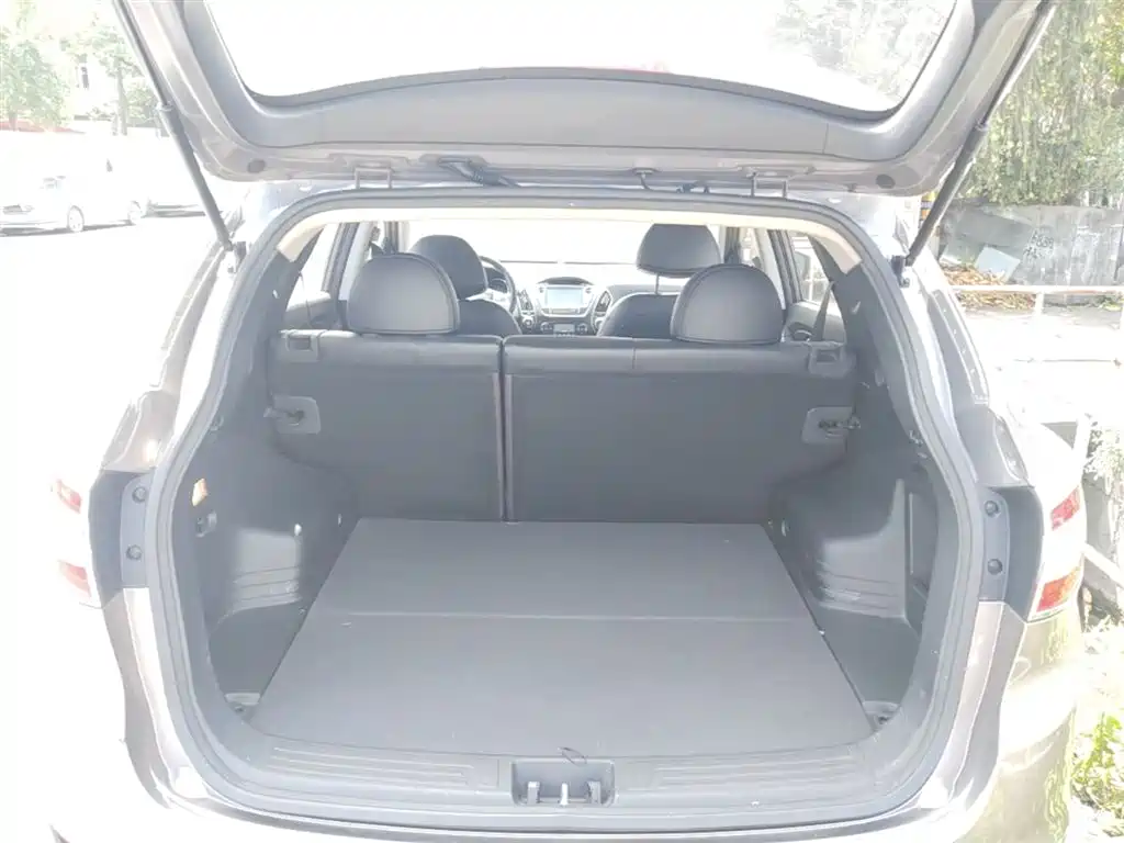 Hyundai ix35 2014 — фото 19