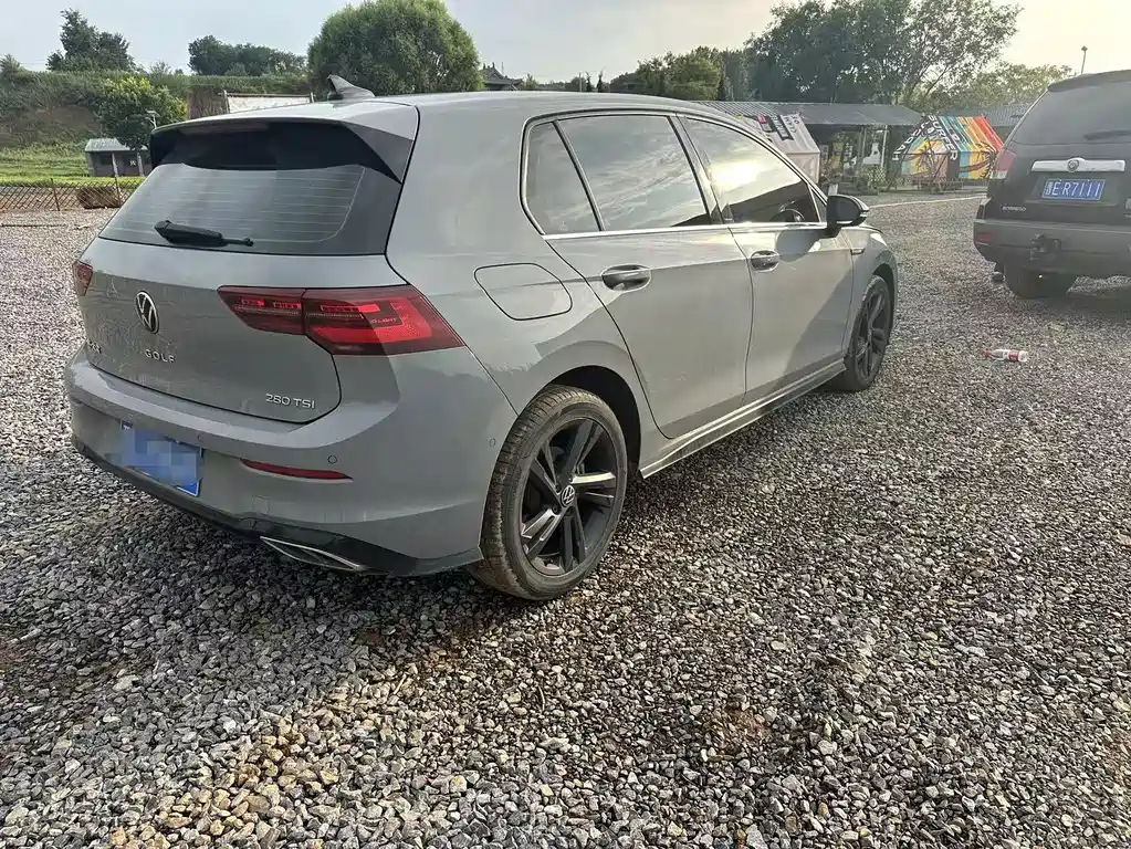 Volkswagen Golf 2023