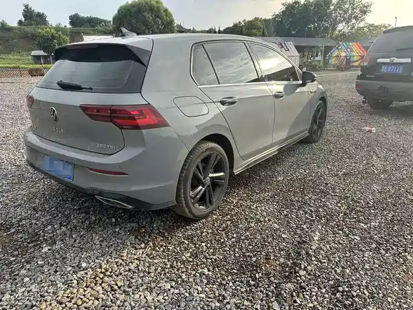 Volkswagen Golf 2023