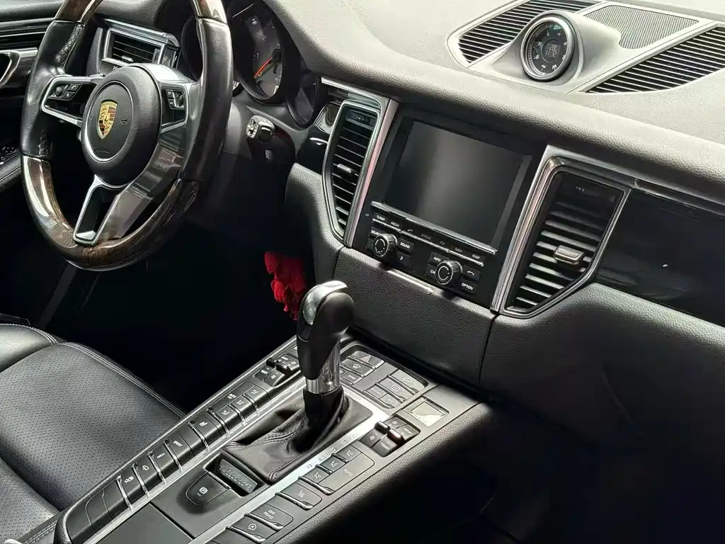 Porsche Macan 2015 — фото 8
