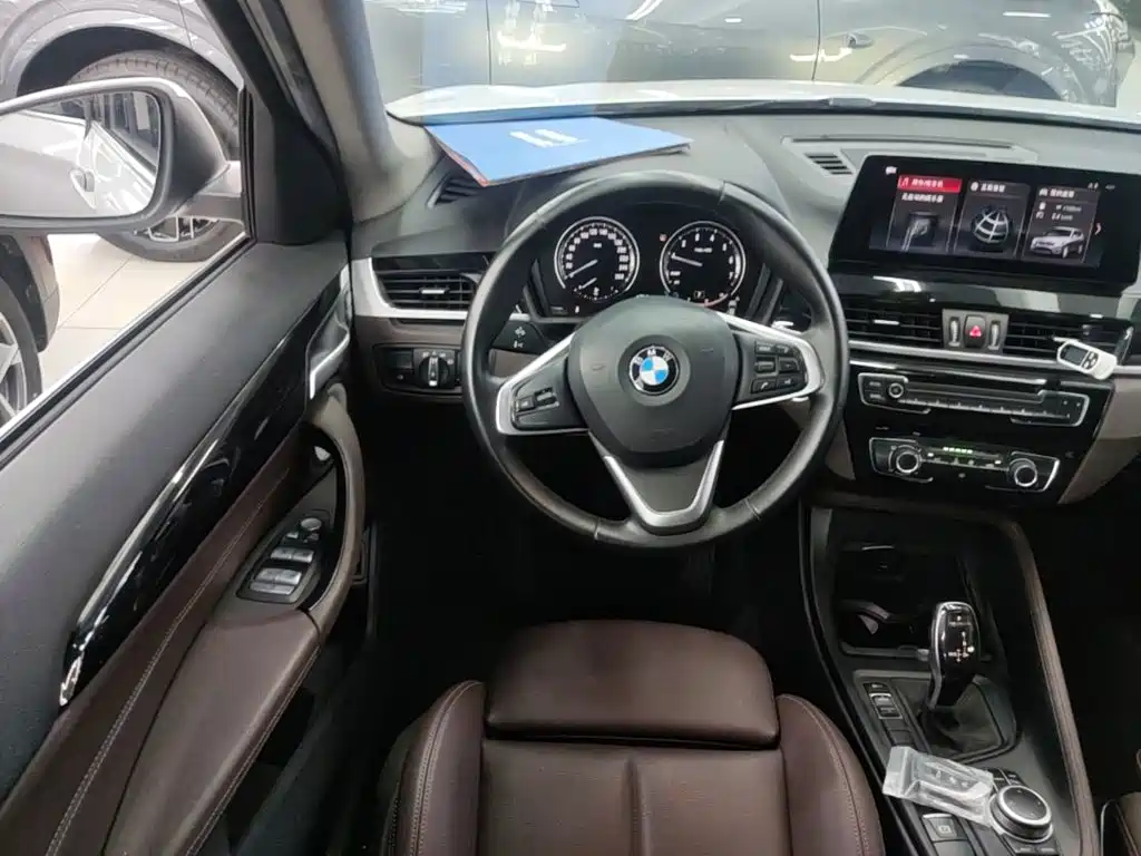 BMW X1 2021 — фото 11