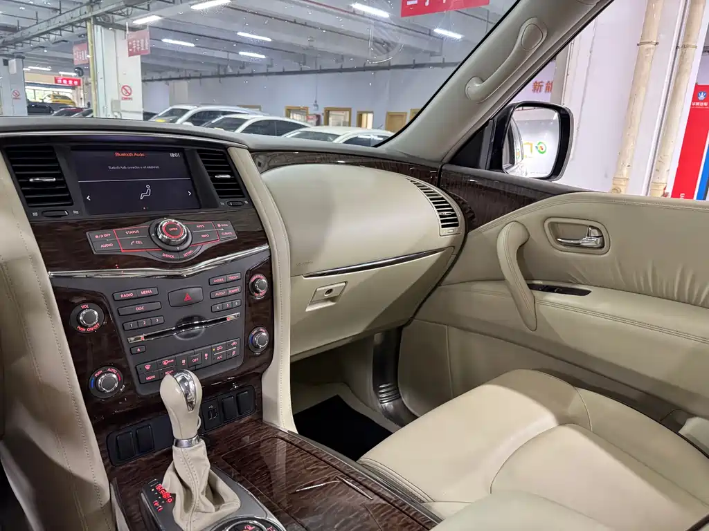 Nissan Patrol 2017 — фото 12