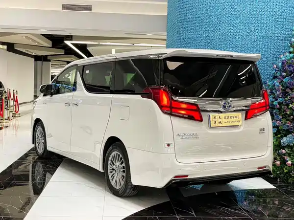 Toyota Alphard 2020