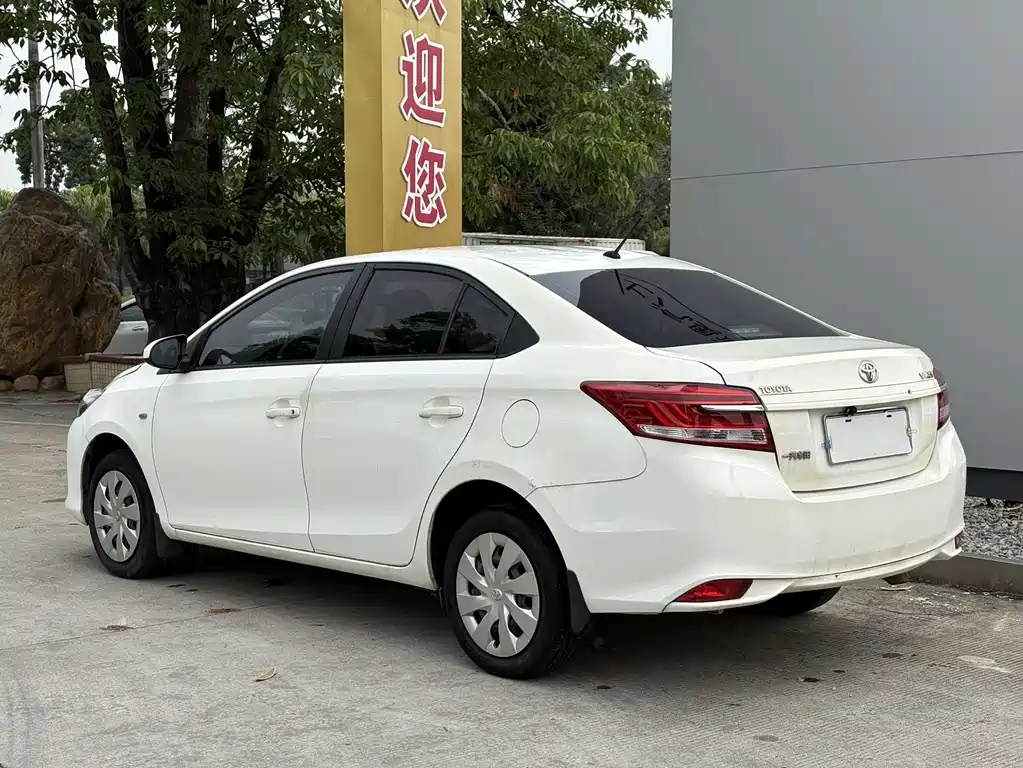 Toyota Vios 2019 — фото 12