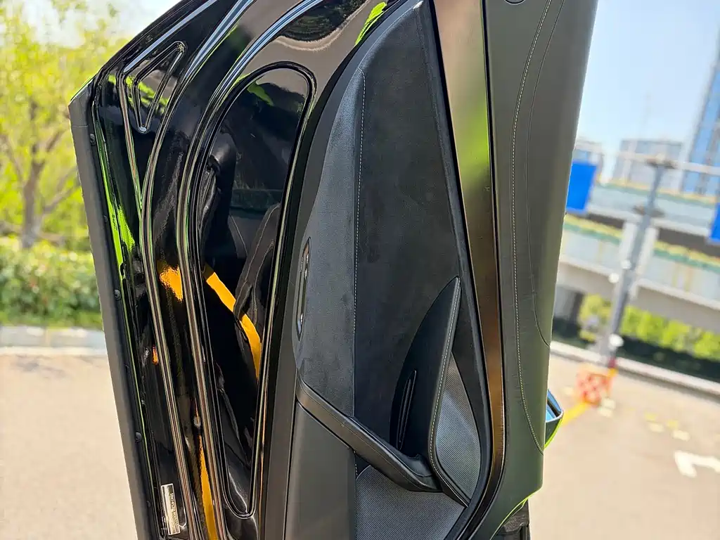 McLaren 720S 2020 — фото 18