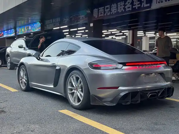 Porsche 718 2018