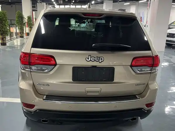 Jeep Grand Cherokee 2015