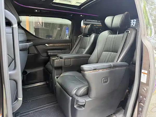 Toyota Alphard 2019