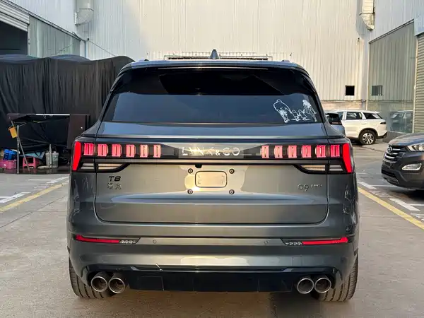 Lynk & Co 09 EM-P 2022