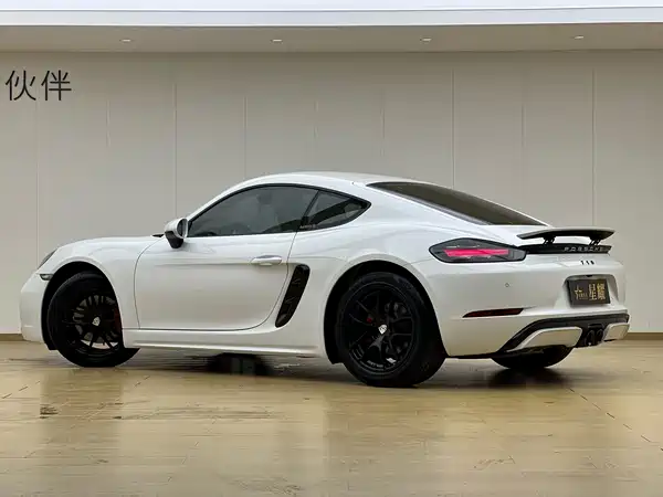 Porsche 718 2017