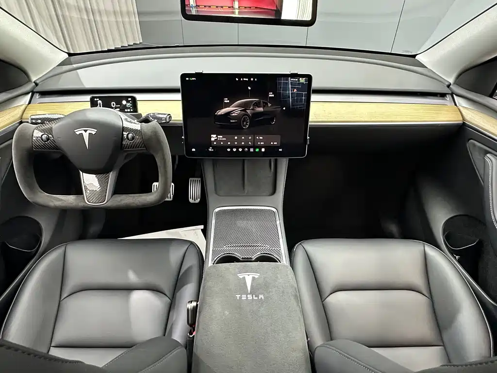 Tesla Model Y 2023 — фото 26