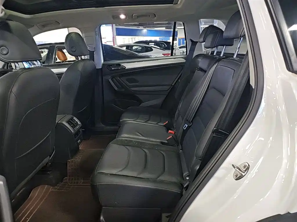Volkswagen Tiguan L 2019 — фото 17