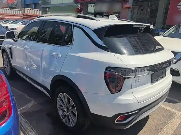 Lynk & Co 01 2018