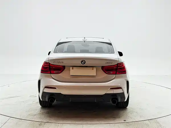 BMW 1 Series 2021