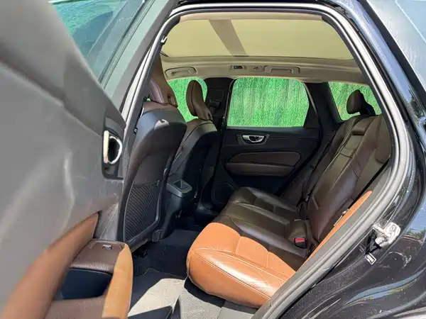 Volvo XC60 2019