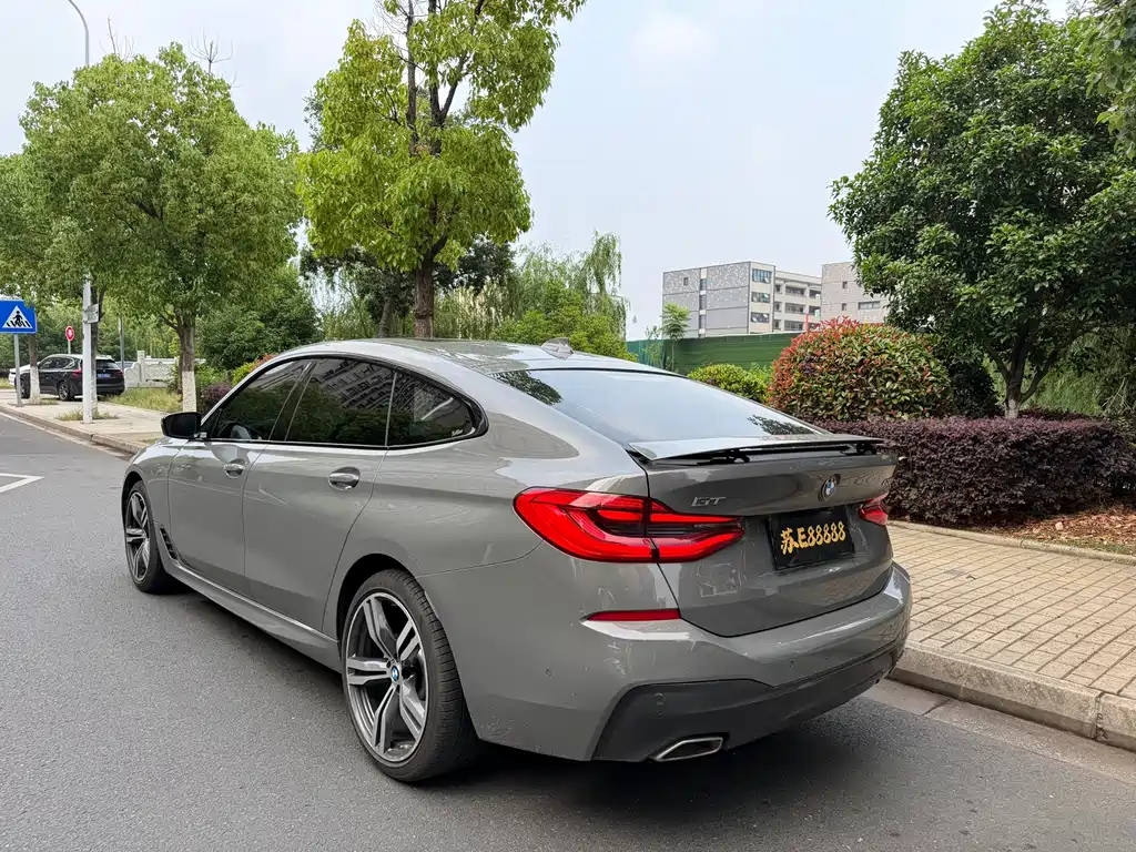 BMW 6 Series GT 2022 — фото 23