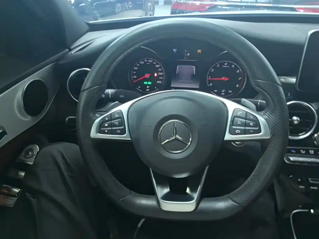 Mercedes-Benz C-Class 2017 — фото 11