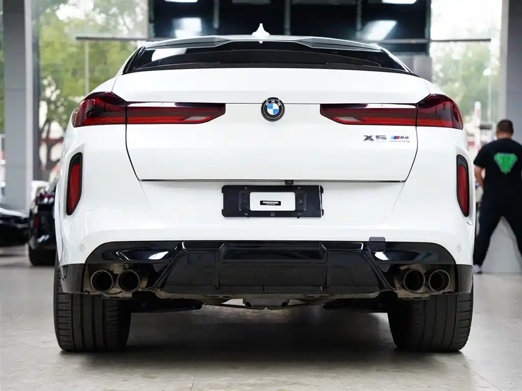 BMW X6 M 2022 — фото 7