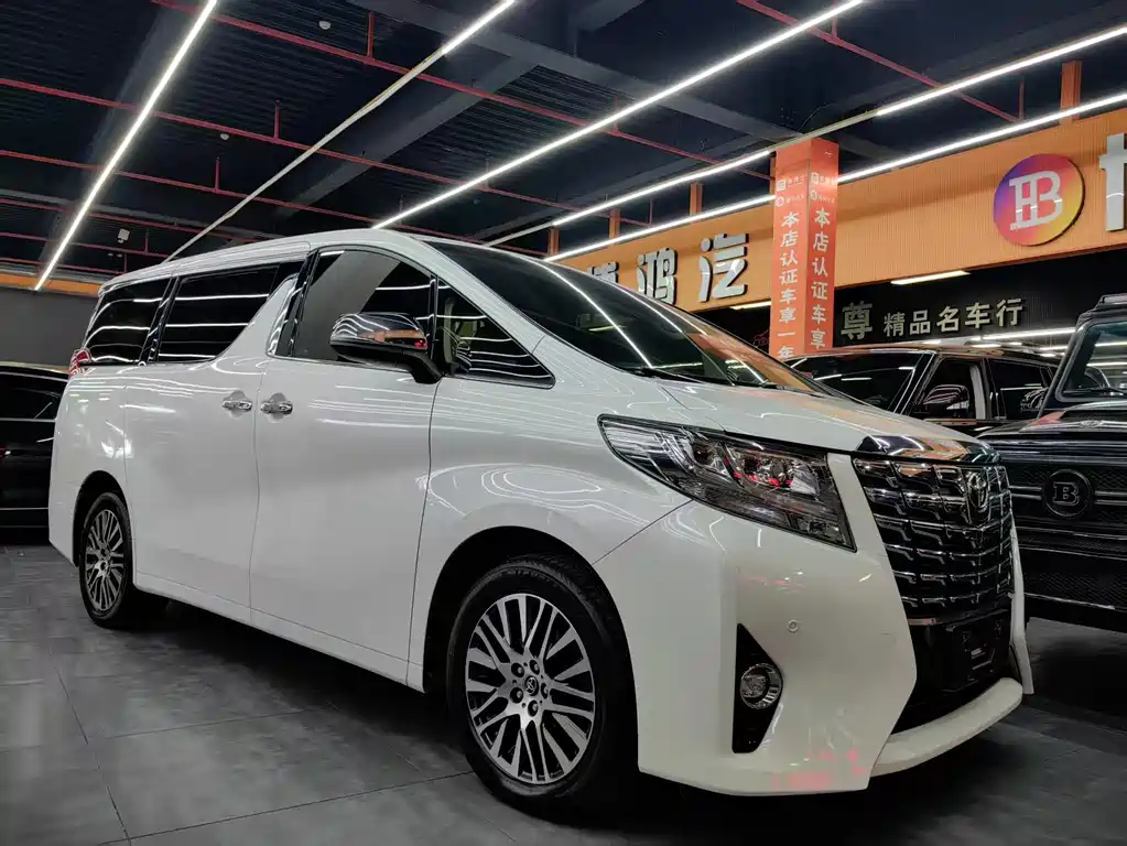 Toyota Alphard 2018 — фото 3