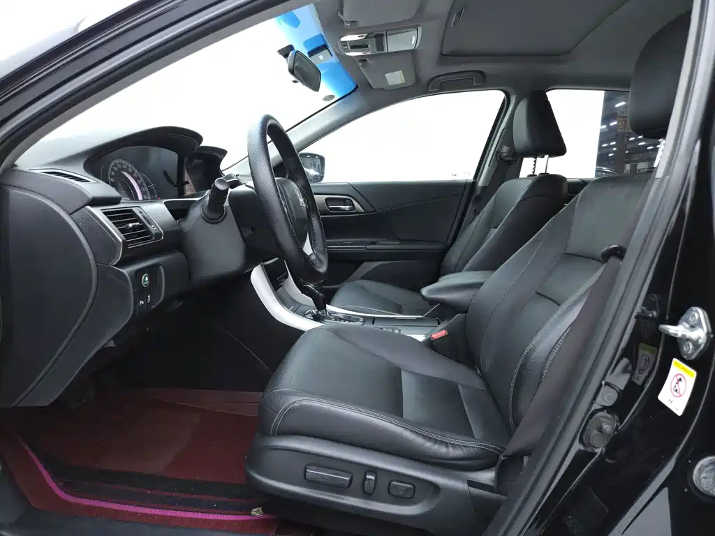 Honda Accord 2015 — фото 8