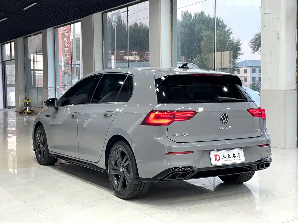 Volkswagen Golf 2022