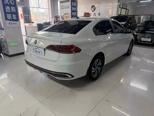 Volkswagen Bora 2025