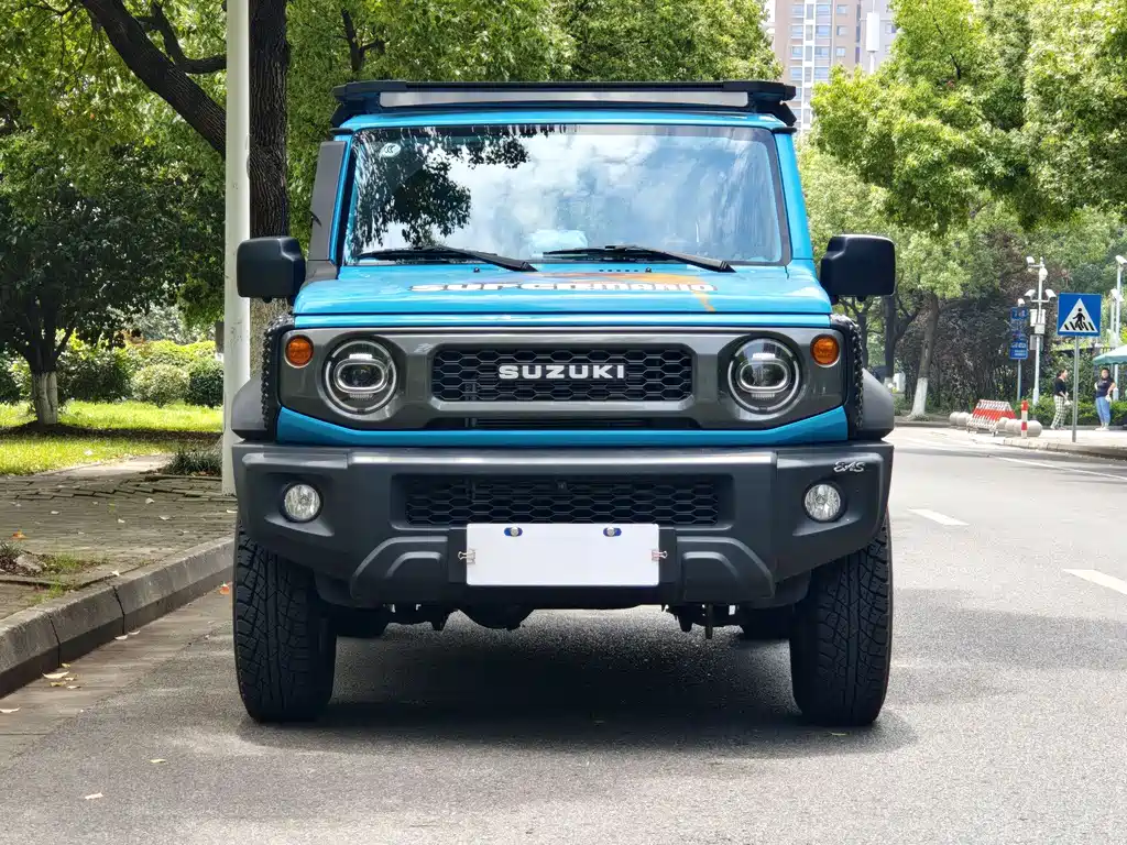 Suzuki Jimny 2024 — фото 2