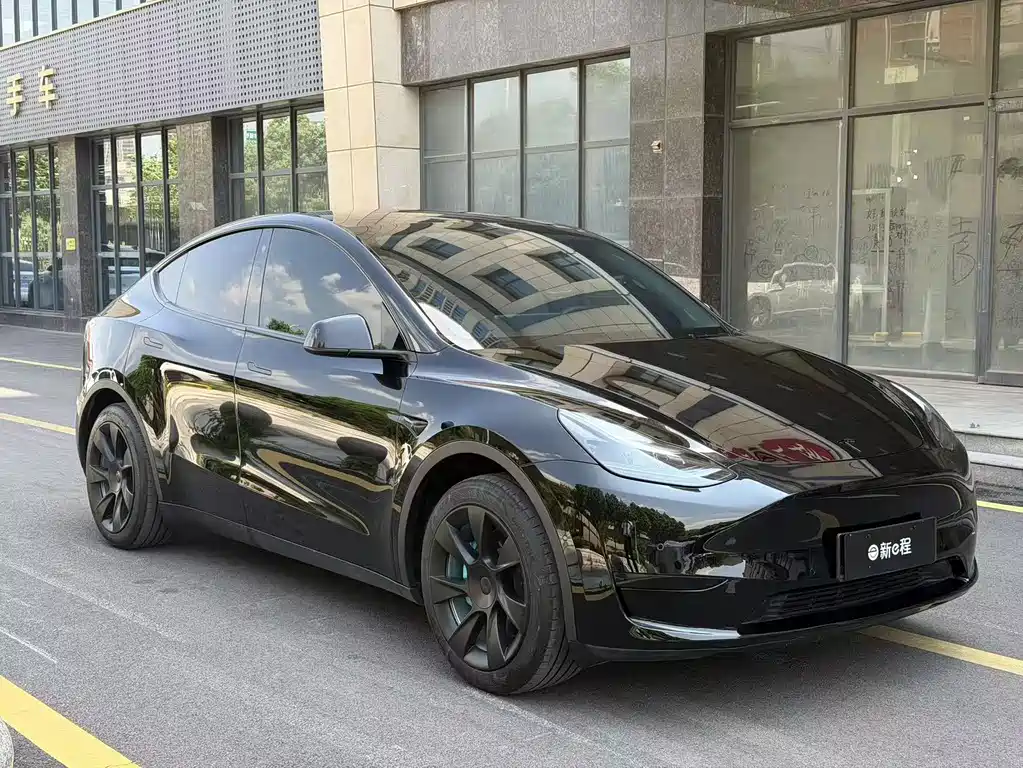 Tesla Model Y 2023 — фото 3