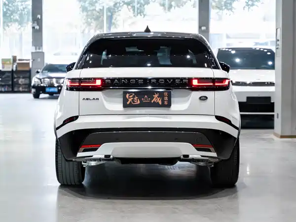 Land Rover Range Rover Velar 2024