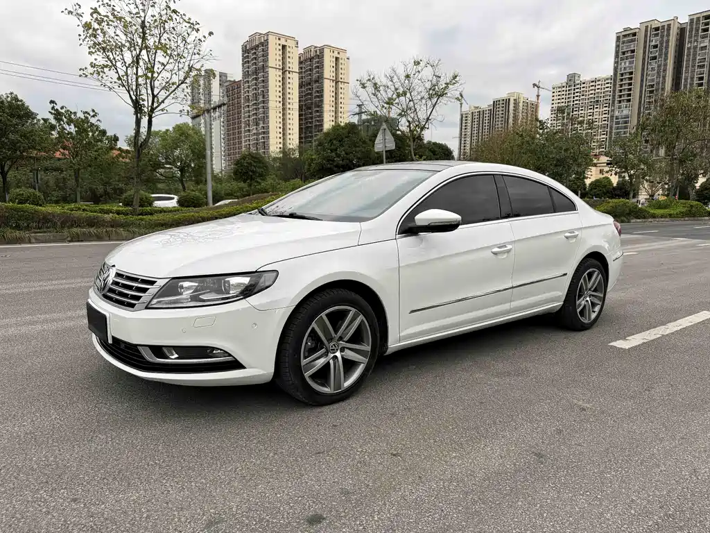 Volkswagen CC 2014 — фото 1