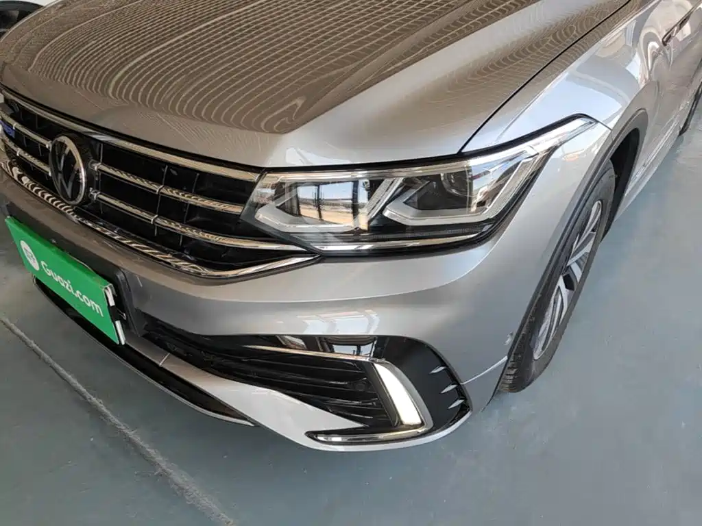Volkswagen Tiguan L PHEV 2021 — фото 24