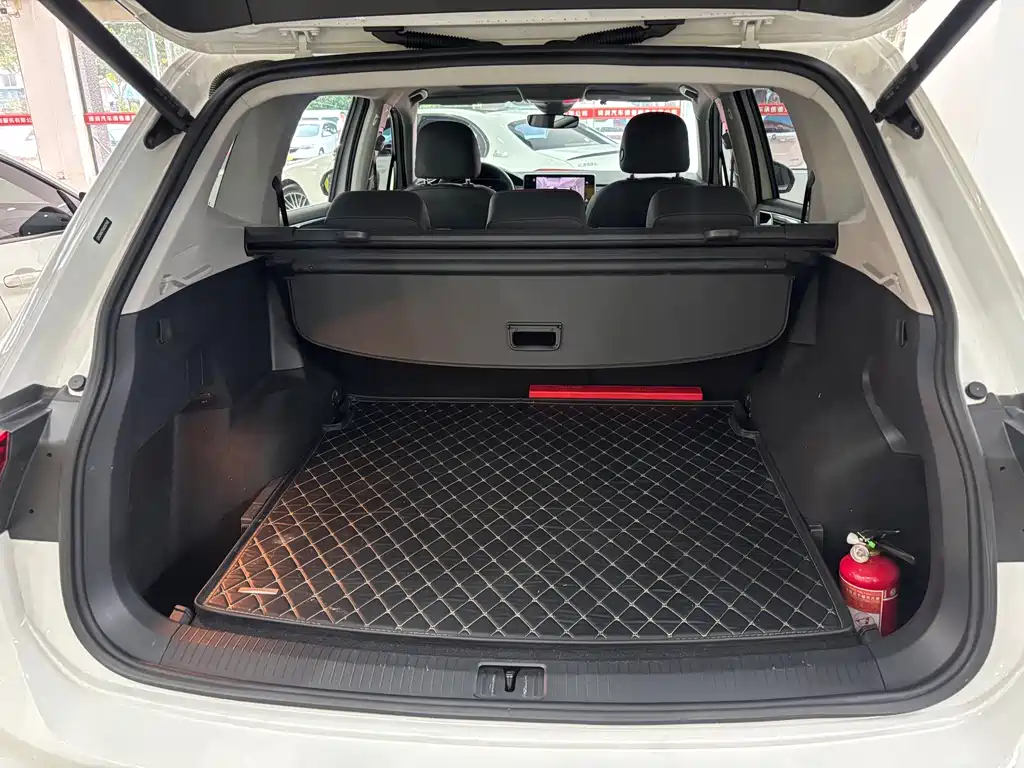 Volkswagen Tiguan L 2022
