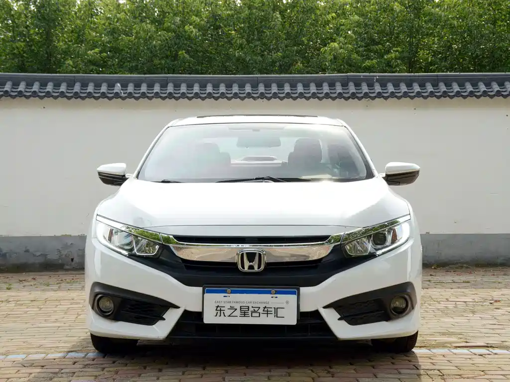 Honda Civic 2018 — фото 2