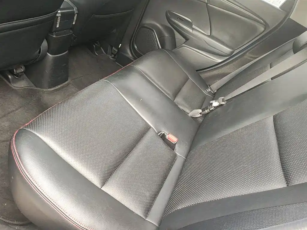 Honda Fit 2017 — фото 17