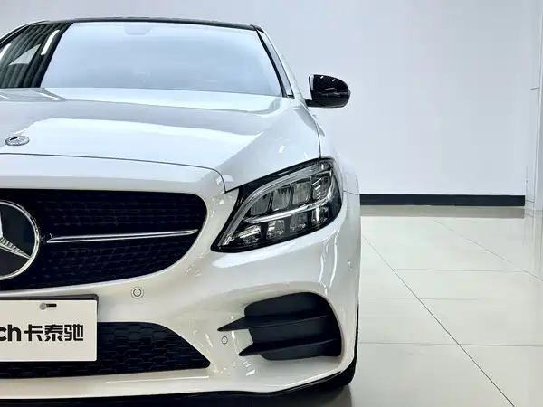 Mercedes-Benz C-Class 2021