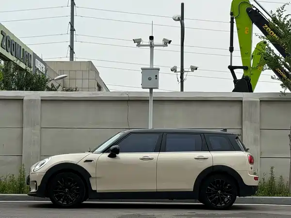 MINI Clubman 2016