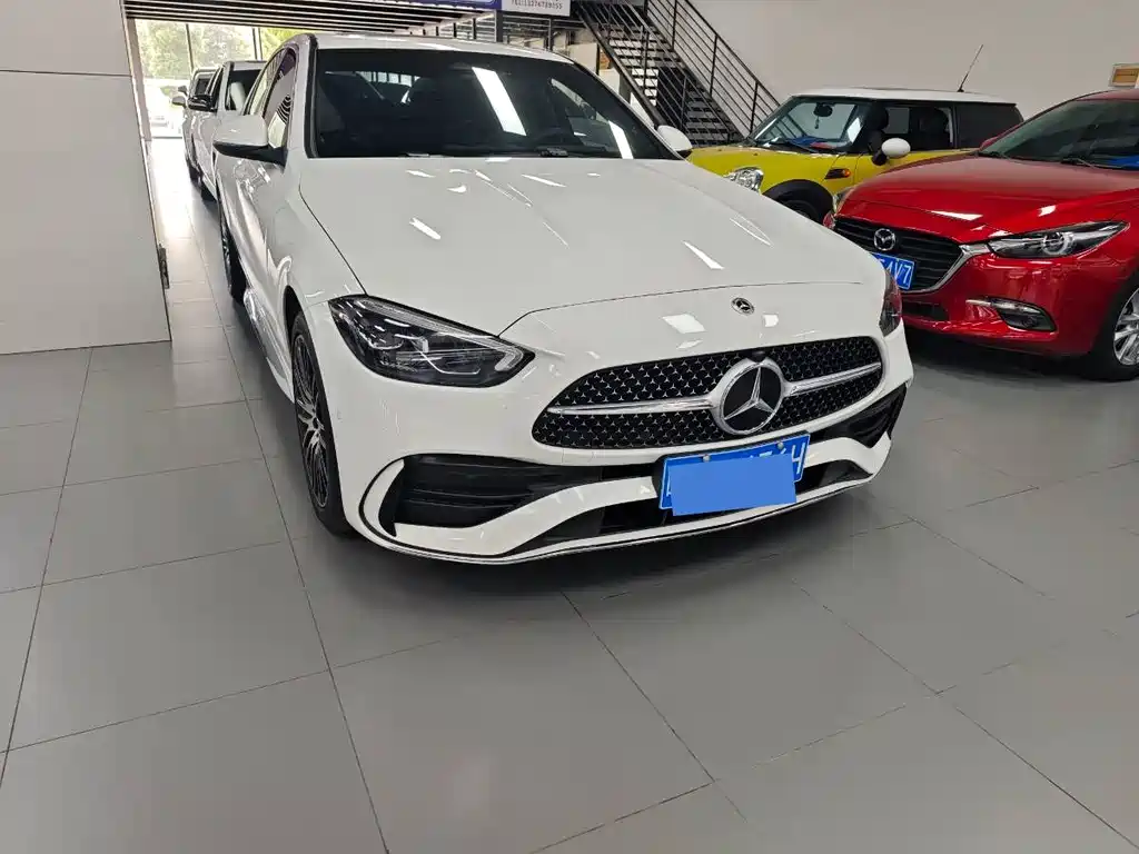 Mercedes-Benz C-Class 2023 — фото 3