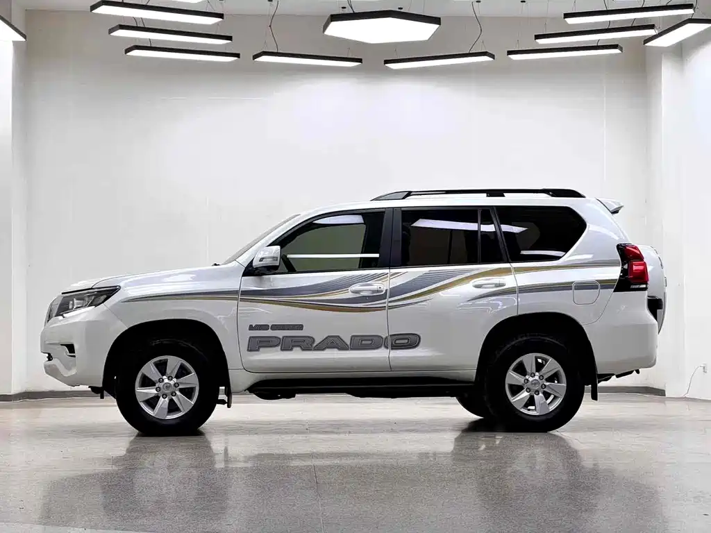 Toyota Prado 2020 — фото 7