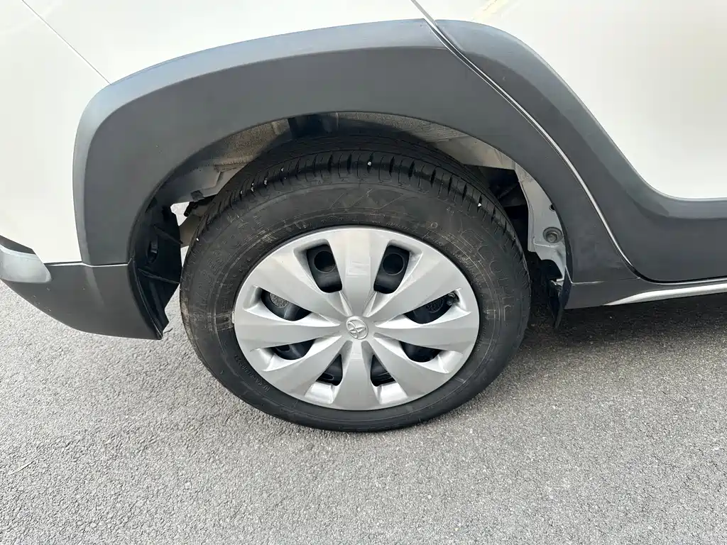 Toyota Yaris L 2022
