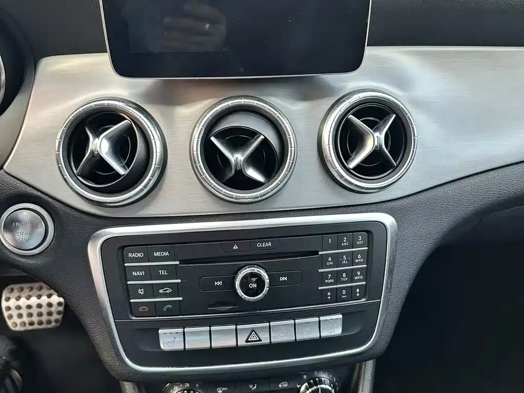 Mercedes-Benz CLA 2018 — фото 13