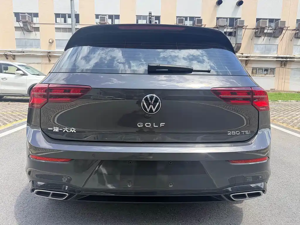 Volkswagen Golf 2023