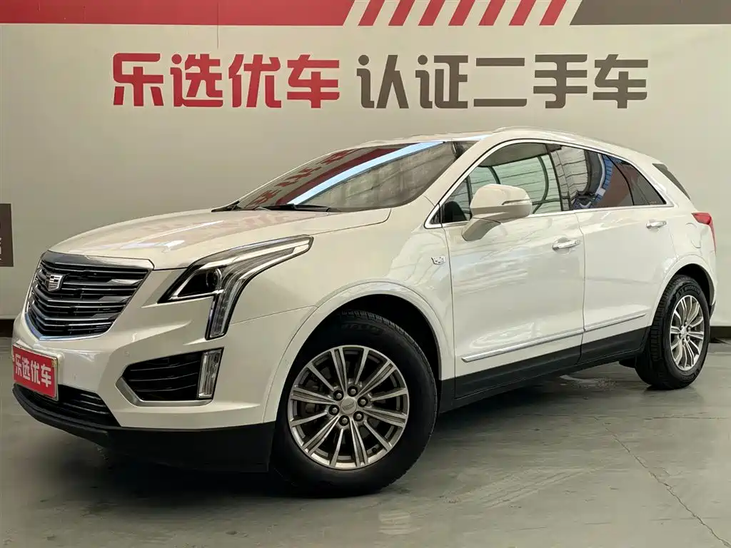 Cadillac XT5 2018 — фото 1