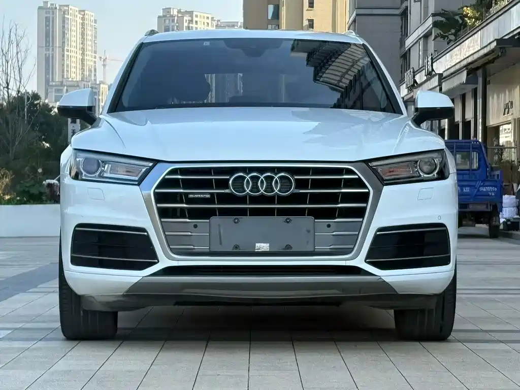 Audi Q5L 2019 — фото 2