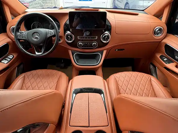 Mercedes-Benz Vito 2023